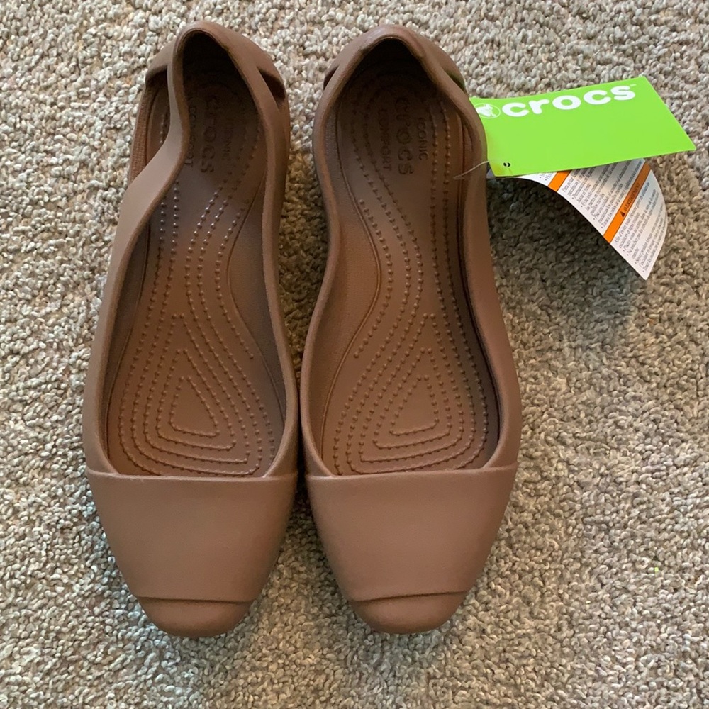 Crocs sienna flat w Size 8 NWT